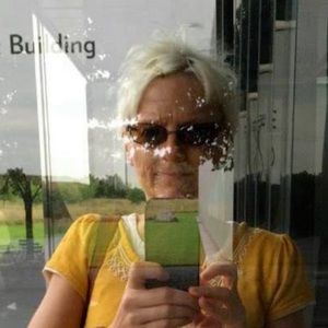 Meet your Posher, Rhonda